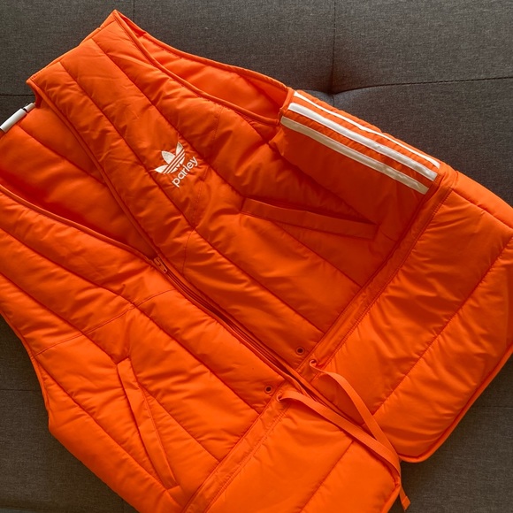 New Adidas Adicolor Parley Puffer Vest Orange Men’s Size Large HM6750 - Picture 2 of 5